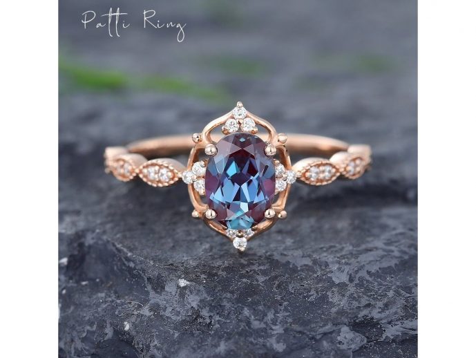 Timeless Sophistication: Why Alexandrite Rings Define Luxury Living