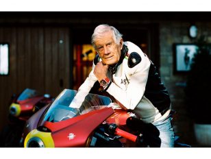 Linear Giacomo Agostini: The Spirit Of Racing