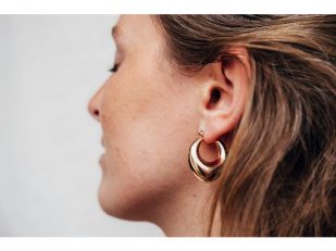 Best Stud Earrings to Match with Red Dress