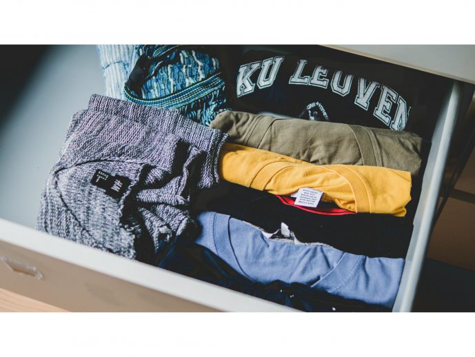 Build a Capsule Wardrobe With an Online Stylist